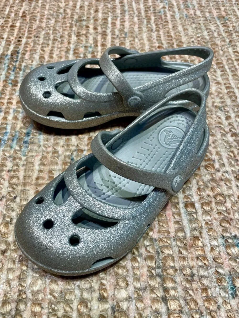CROCS brand style